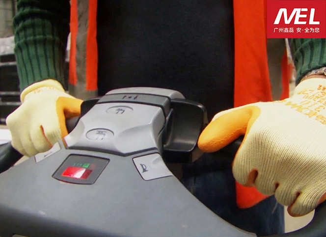 精益求精，SHOWA尚和手套給您更好的操作保護